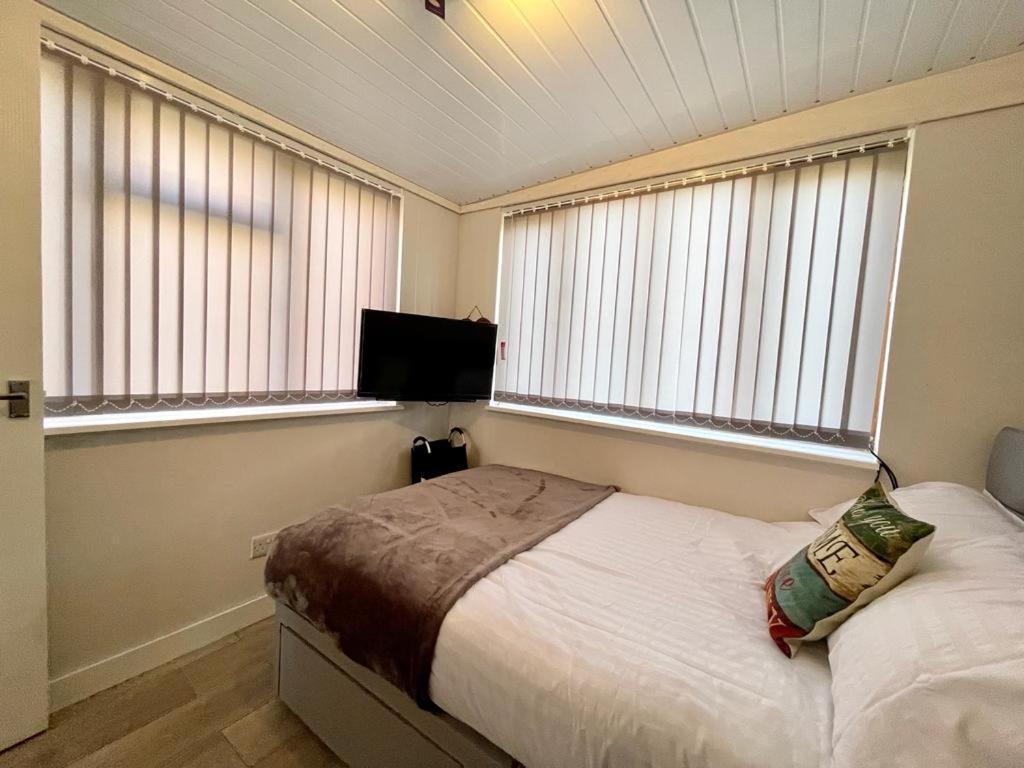 Blakes Beach House Humberston Fitties Экстерьер фото